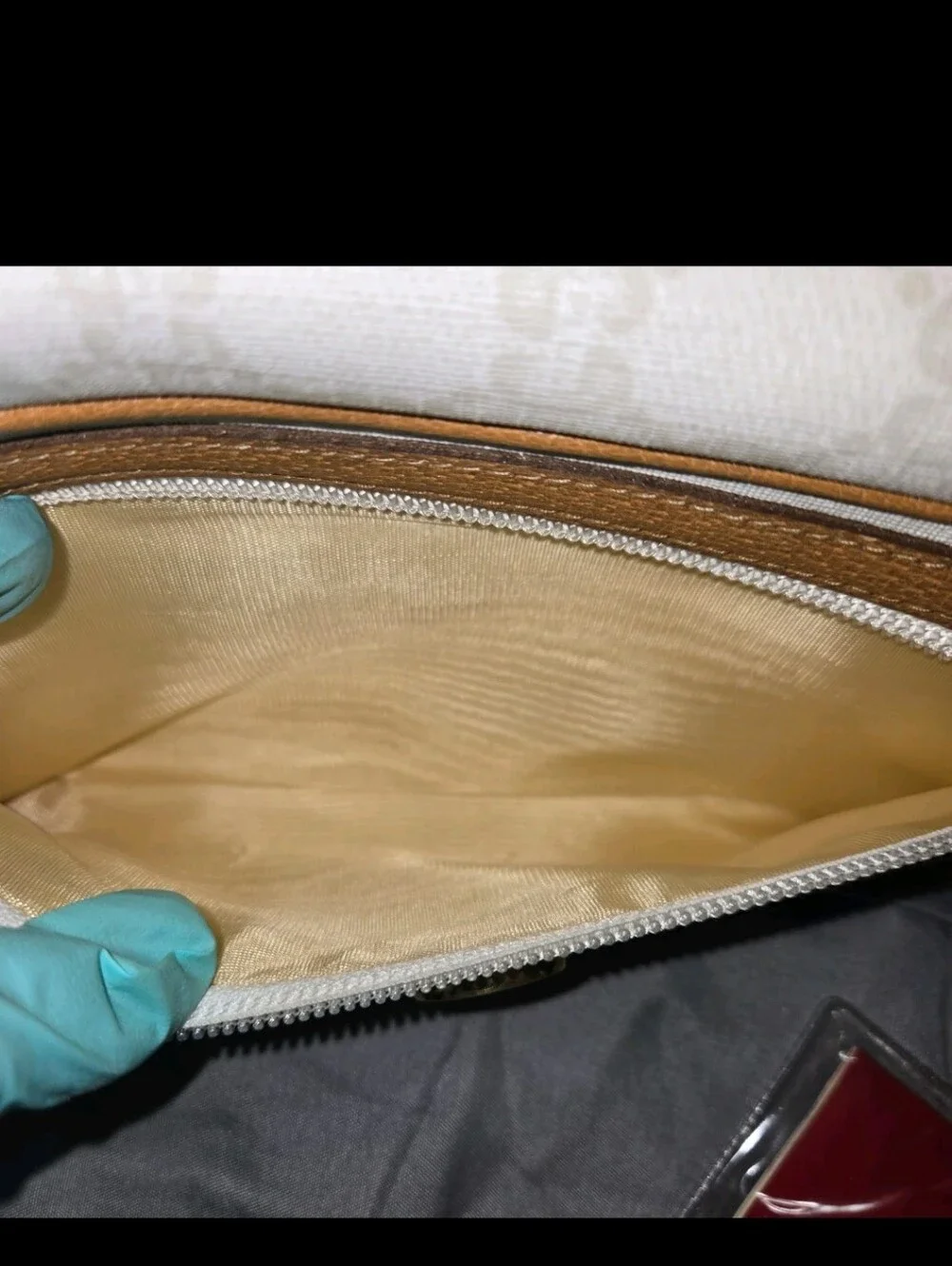 Vintage Gucci GG Supreme Toiletry Pouch Unisex